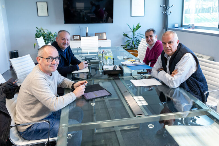 Xunta, Diputación y Ayuntamiento de Santiago avanzan para firmar este año el convenio del parque comarcal de bomberos