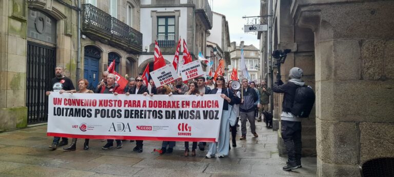 Profesionales del doblaje en Galicia se manifiestan por la actualización del convenio de 2006, «ignorado y vulnerado»