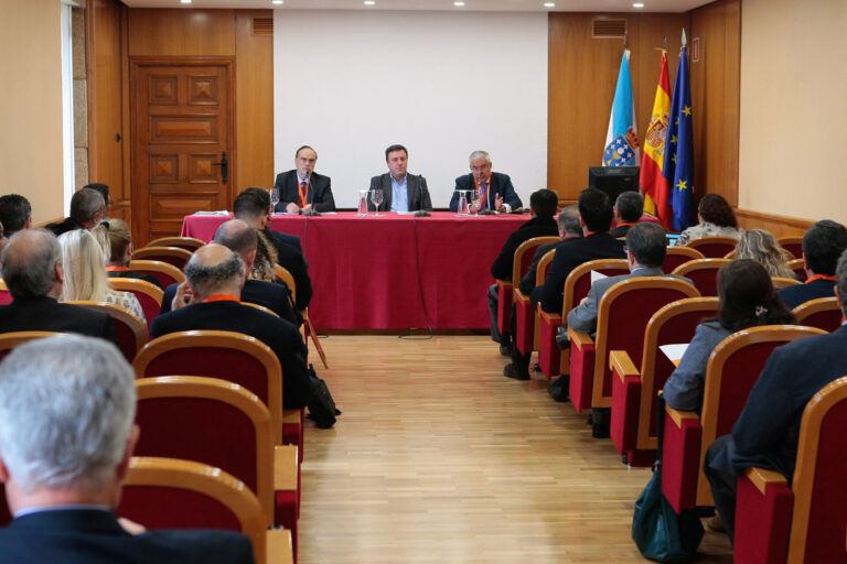 Expertos en Derecho Administrativo iberoamericano se reúnen en el Pazo de Mariñán (A Coruña)