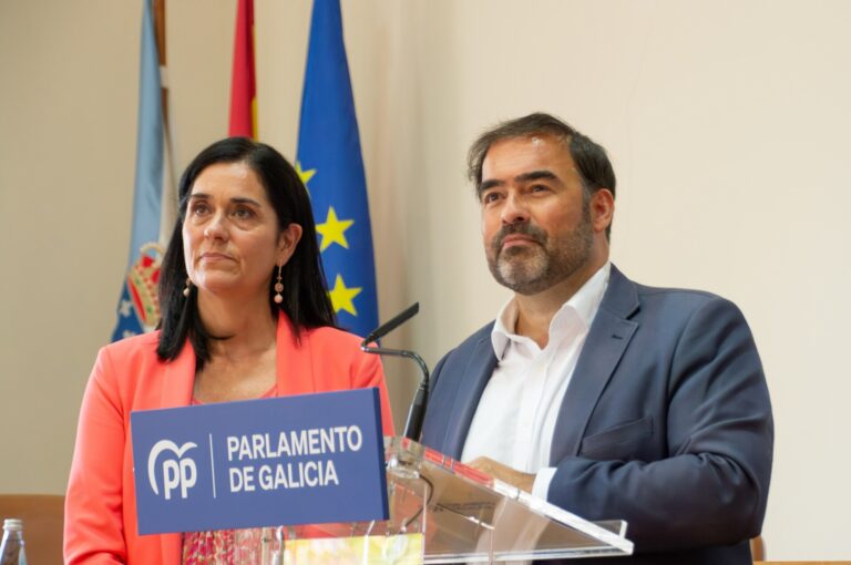 Alberto Pazos sigue de portavoz del PPdeG en O Hórreo, con Prado, Cristina Sanz y María Martínez de viceportavoces