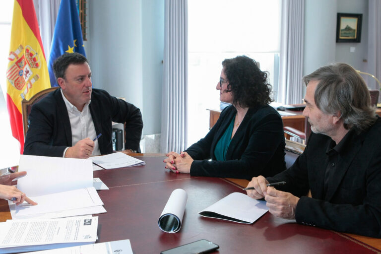 La Diputación de A Coruña prevé firmar en abril el contrato para ampliar y mejorar la DP-8202 en Cacheiras, en Teo