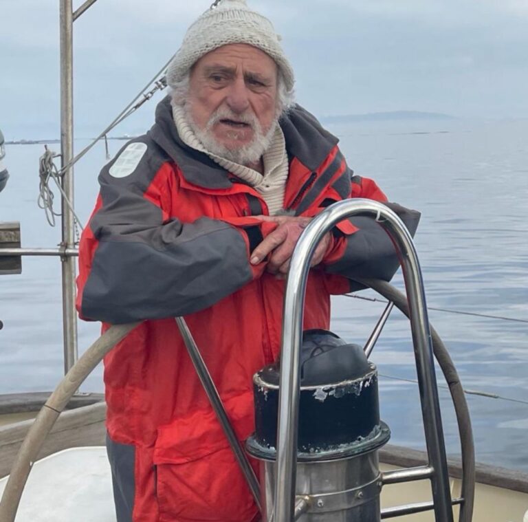 Fallece de una insuficiencia cardíaca en medio de la singladura el capitán del barco del ‘Reto Astrolabio’