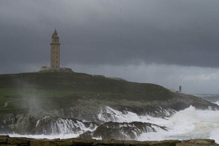 Activada este viernes la alerta naranja por temporal costero en el litoral de A Coruña