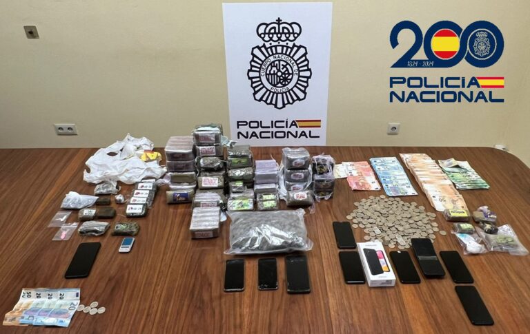 La Policía Nacional decomisa 14 kilos de hachís en la desarticulación de un grupo criminal en Ourense con 5 detenidos