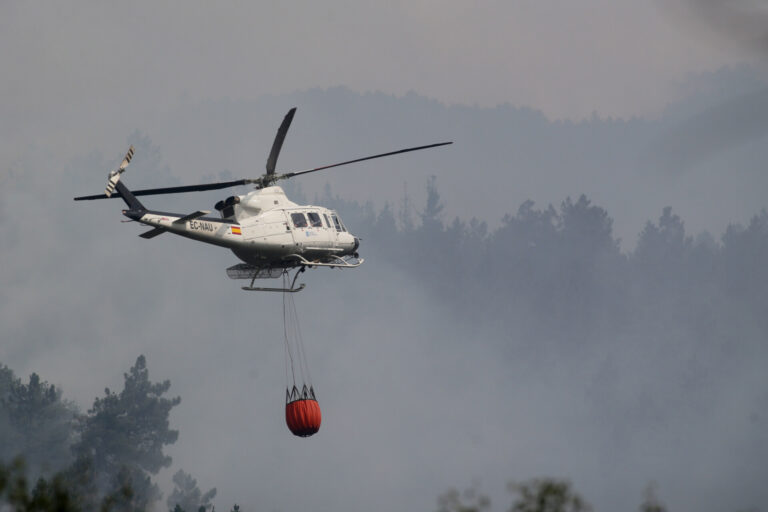 Extinguido el incendio forestal de Oímbra tras quemar 23,45 hectáreas y afectar también a Portugal