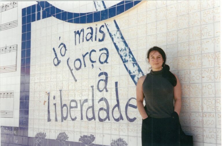 La RAG celebrará el pleno de las Letras Galegas dedicado a Luisa Villalta en el Teatro Rosalía, en A Coruña