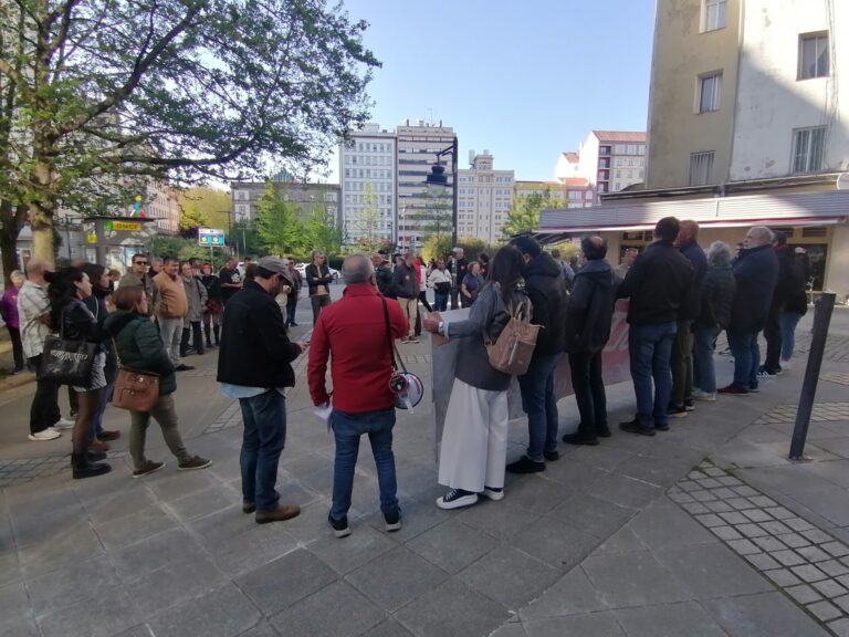 Cerca de un centenar de personas reclaman en Ferrol el indulto para el exsindicalista Xesús Anxo López Pintos
