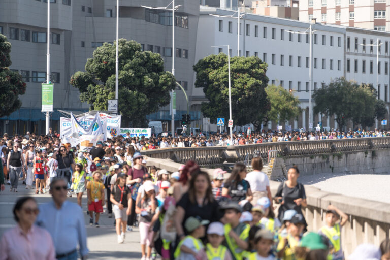 Un millar de niños y niñas reivindican el uso del gallego en una nueva edición del Correlingua en A Coruña