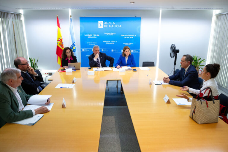 Gómez Caamaño se reúne con representantes de colegios veterinarios para establecer un diálogo y optimizar recursos