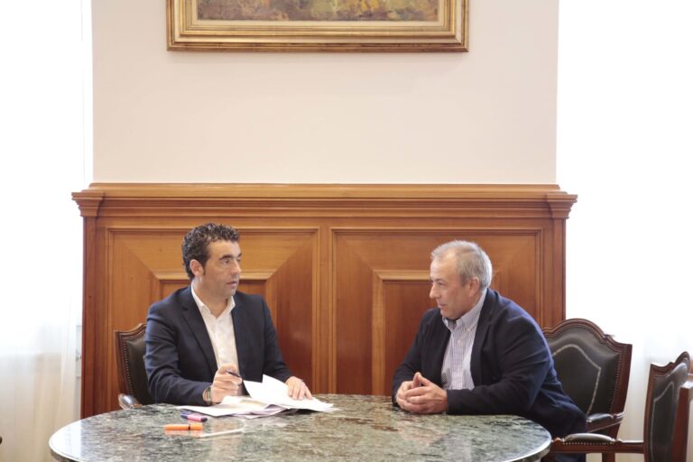 La Diputación de Pontevedra destinará 244.000 euros a peatonalizar una calle y a mejoras en caminos en Campo Lameiro