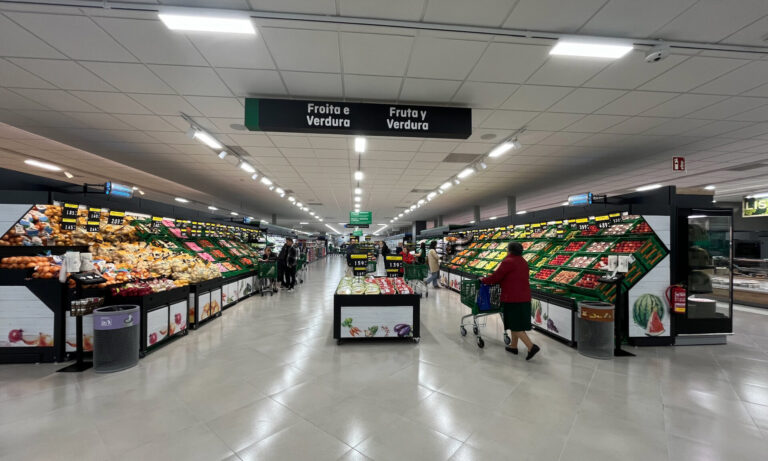 Mercadona invierte cuatro millones de euros en la apertura de un nuevo supermercado en Narón (A Coruña)