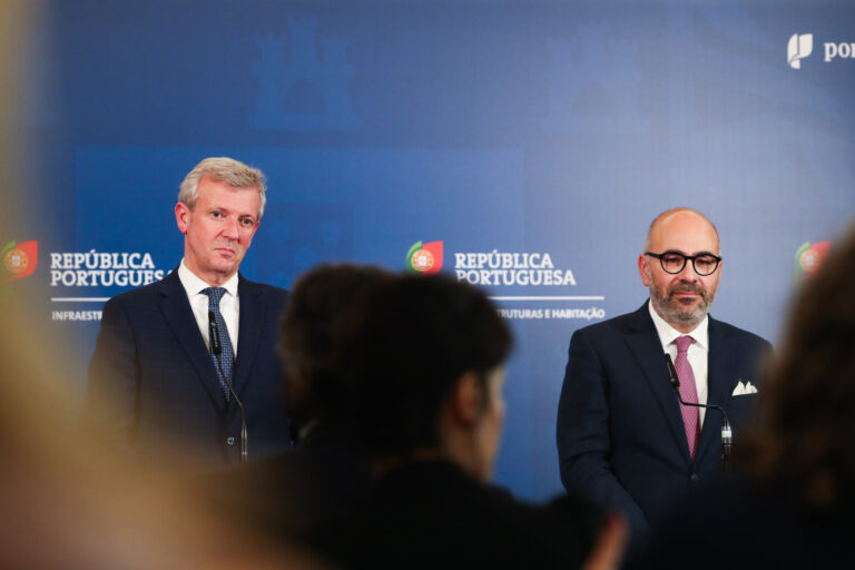 El ministro luso de Infraestructuras confirma a Rueda que mantiene la «prioridad» del AVE Vigo-Oporto y reafirma plazos