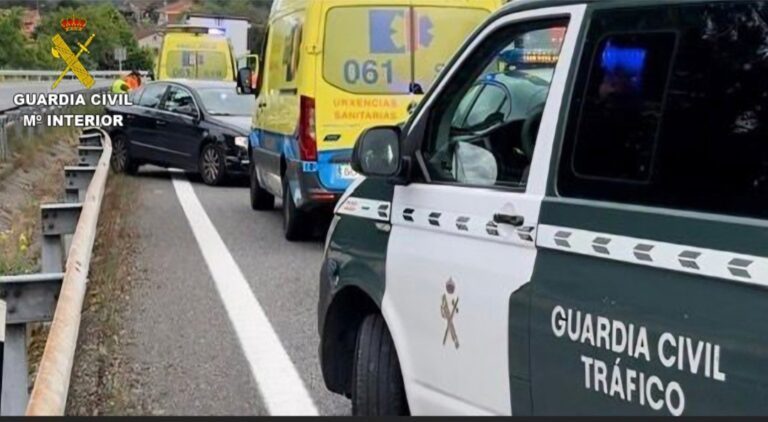 Investigan a una conductora ‘kamikaze’ que colisionó contra dos vehículos en la A-55 en Tui tras consumir drogas