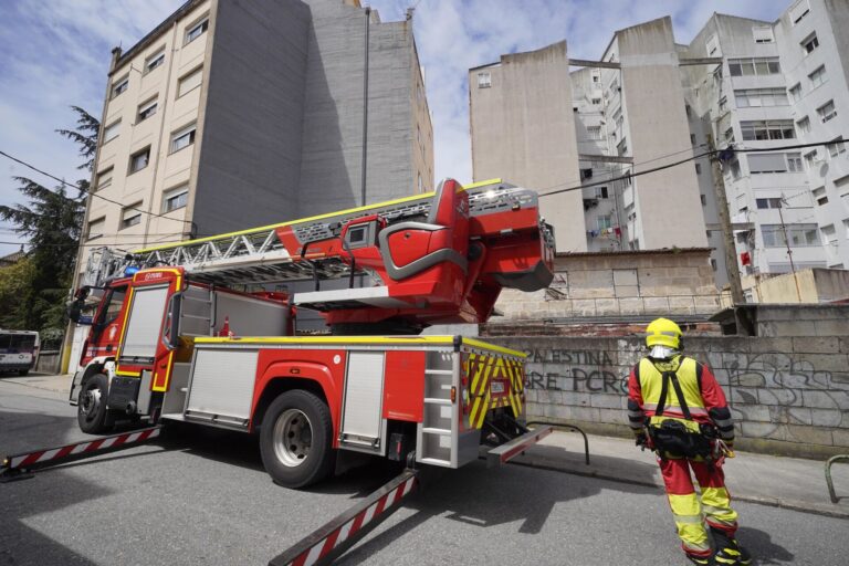 BNG de Vigo lamenta la muerte de un bombero y pide información del operativo y la situación urbanística del inmueble