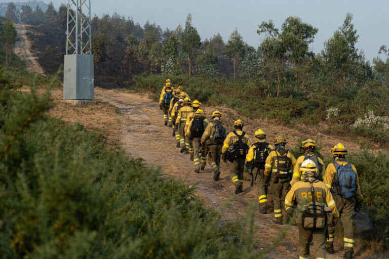 Luz verde de la Xunta al plan antincendios que marca el objetivo de que ardan menos de 18.500 hectáreas este año