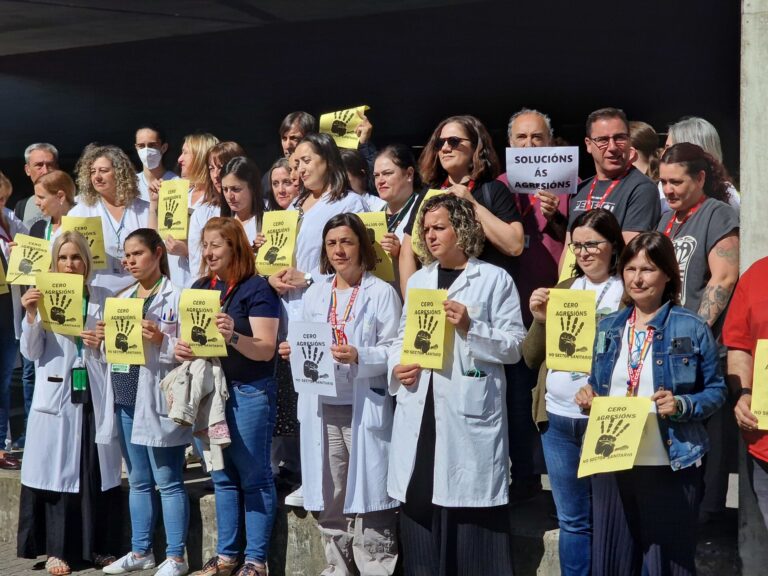 Sanitarios protestan por las «crecientes» agresiones por parte de usuarios y reclaman «medios de protección»