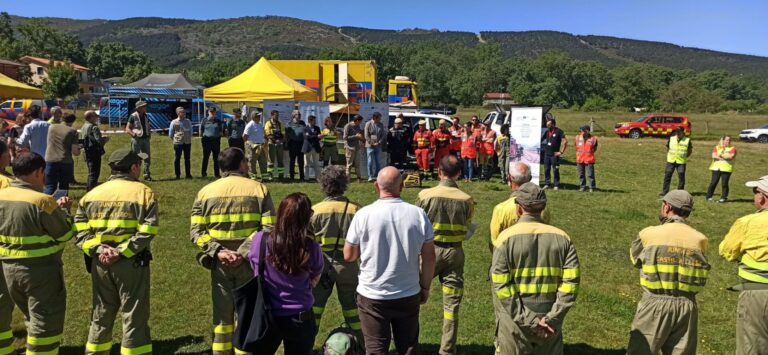 Galicia participa en un simulacro de incendio forestal fronterizo en Salamanca