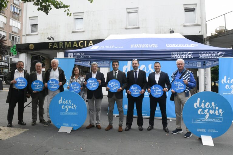 La nueva edición de la campaña ‘Días azuis do comercio galego’ comenzará este lunes y sorteará 20.000 euros en premios