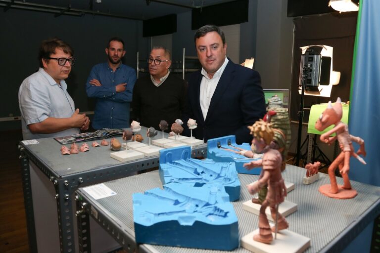 El presidente de la Diputación de A Coruña reivindica el «potencial» de la provincia en el ámbito de la animación