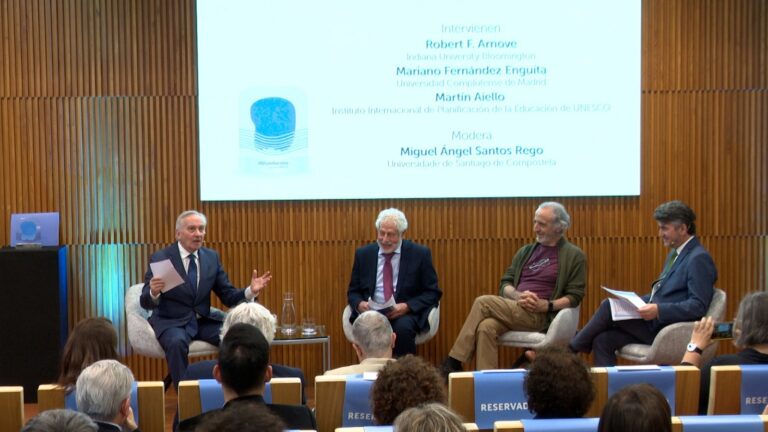Expertos debaten en Afundación: el sistema educativo debe atender «al contexto» de cada país y no imitar a otros