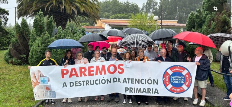 Vecinos de O Valadouro (Lugo) vuelven a demandar la cobertura de las dos plazas de médicos del centro de salud