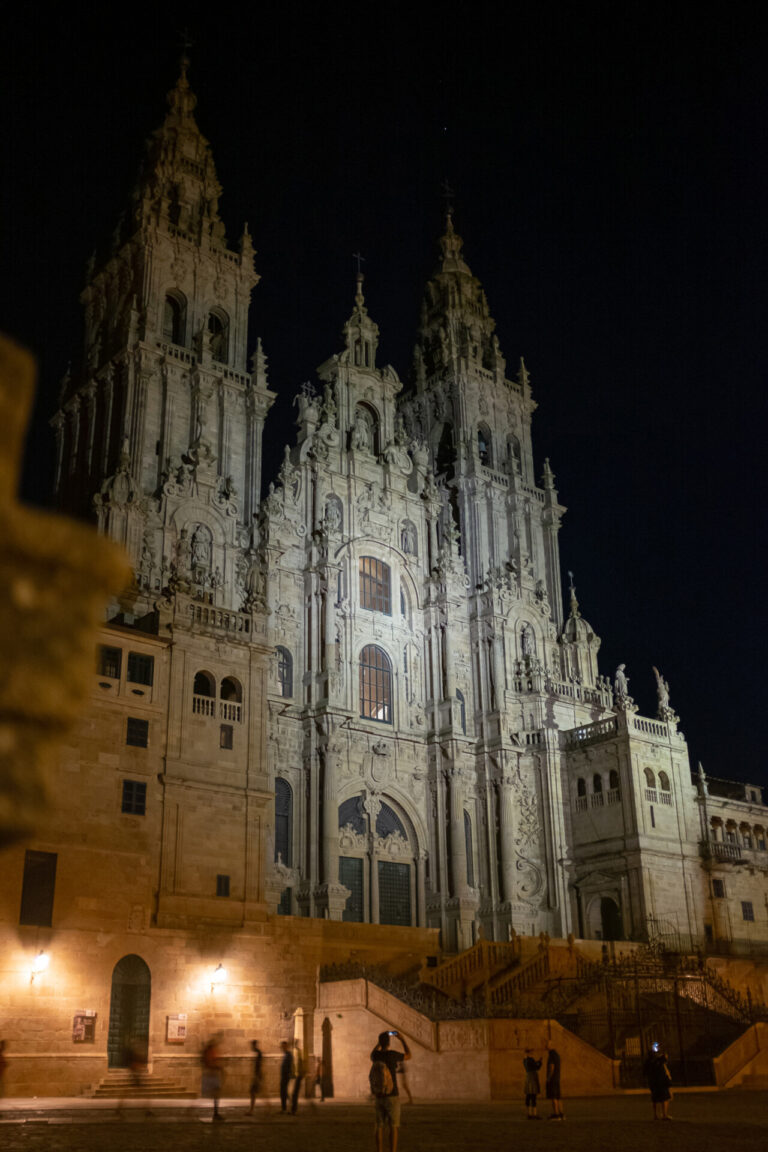 Un centenar de bonos turísticos de la Xunta por minuto: casi 6.000 fueron descargados en la primera hora