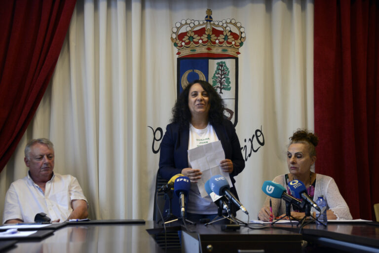 La alcaldesa de O Irixo rehúsa someterse a una cuestión de confianza