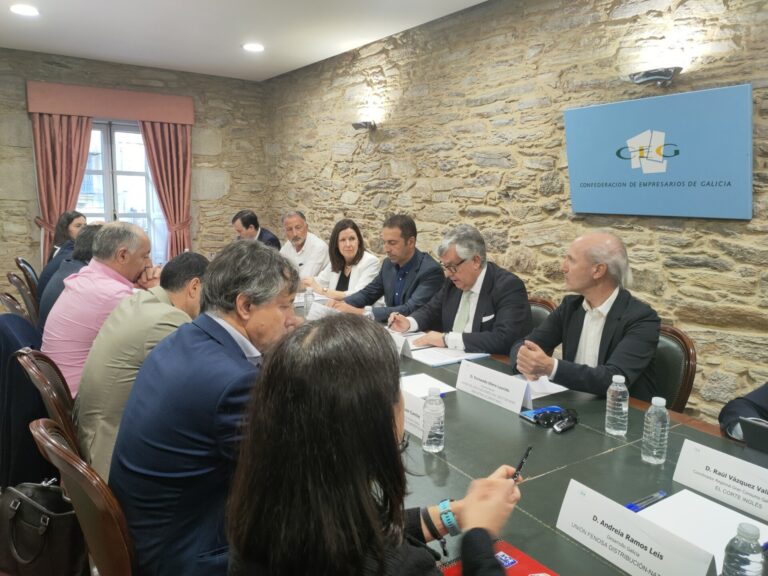 Pesca.- El conselleiro do Mar se queja de que el Gobierno no baja el IVA del pescado «ni hace campañas de promoción»