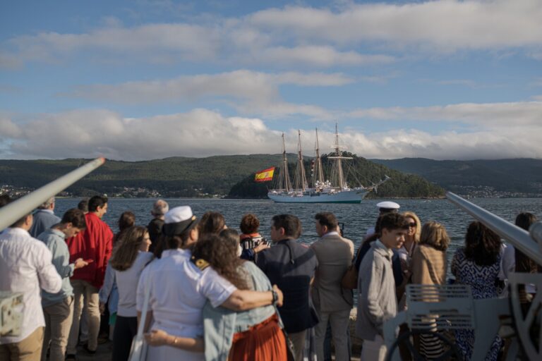 El Buque-Escuela Juan Sebastián de Elcano finaliza en Marín (Pontevedra) su XCVI Crucero de Instrucción