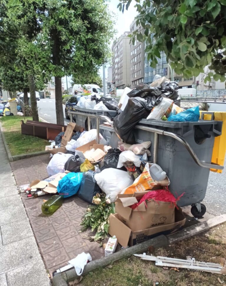 La empresa de recogida de basura de A Coruña aceptará las condiciones del comité si desconvocan la huelga