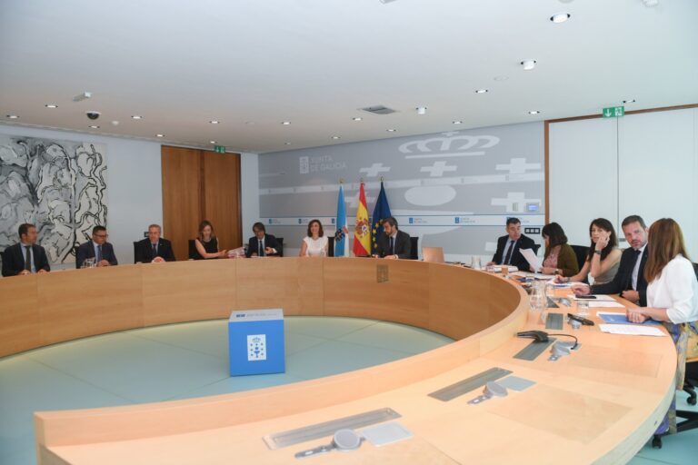 AV.-Consello.-La Xunta licita por 84 millones los nuevos contratos de ambulancias durante dos años para toda Galicia