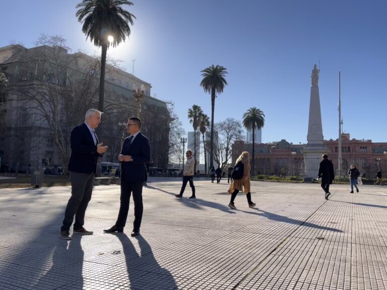 La Xunta reivindica a los emigrantes como los «mejores embajadores» de Galicia en el mundo