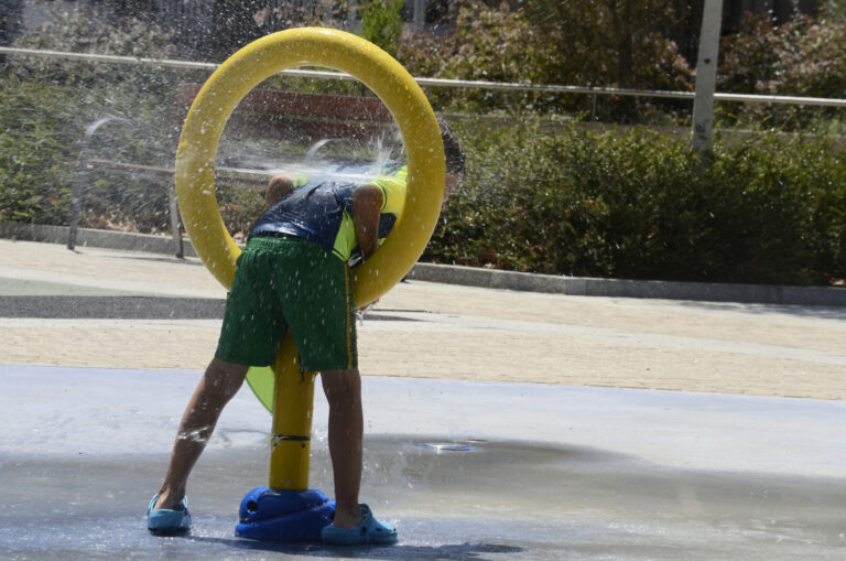 Una tormenta de verano arroja una tromba de agua sobre Ourense y Lugo