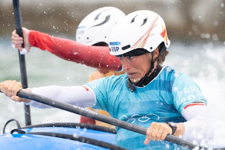 Maialen Chourraut y Manu Ochoa se despiden en cuartos del kayak cross