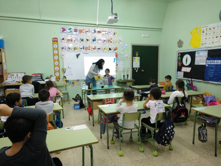 Casi 300 docentes ampliarán su formación en el extranjero con un programa de la Xunta