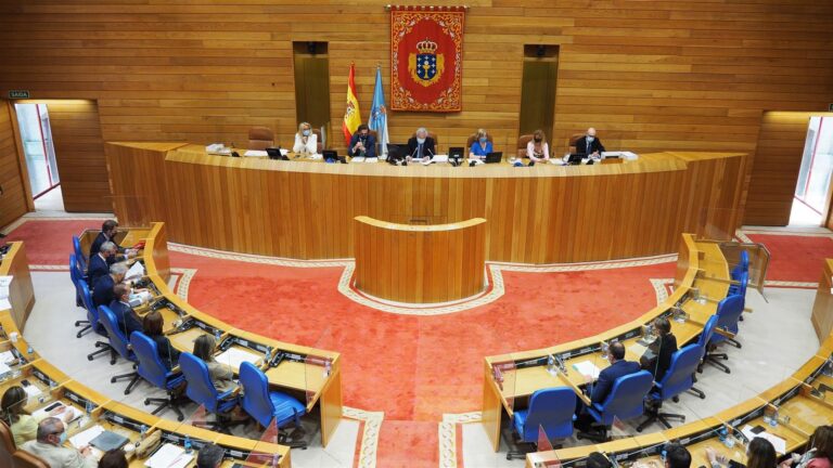 El Parlamento retoma el pulso con los contratos de la Xunta en el foco en lo que el PP ve un intento de «embarrar»