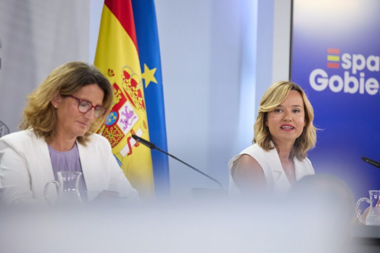 El Gobierno promete cumplir la «financiación singular» de Cataluña acordada con ERC y evita hablar de concierto