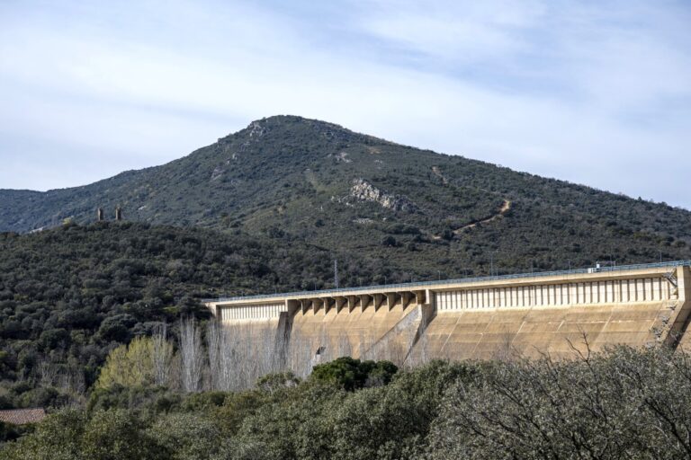 Arco Iris insta a los municipios a oponerse a los derribos de presas fluviales y a Augas de Galicia a «posicionarse»