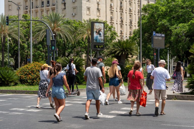 UPTA pide «parar la turismofobia» y demanda medidas de control del precio de la vivienda y alquiler