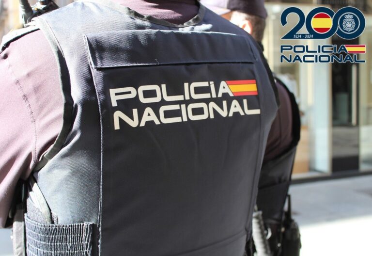 Tres encapuchados atracan con armas de fuego una tienda de material de construcción en la parroquia viguesa de Beade