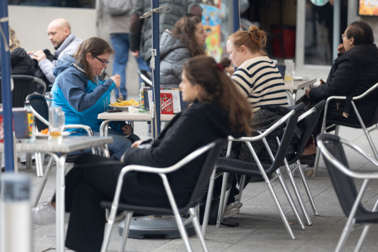 La facturación del sector servicios se eleva un 10% en Galicia en julio, tercer mayor aumento entre comunidades