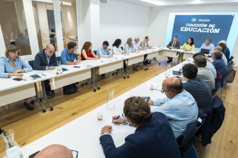 El PPdeG destaca el «salto cualitativo y cuantitativo» del nuevo curso escolar frente a las críticas y el «alarmismo»