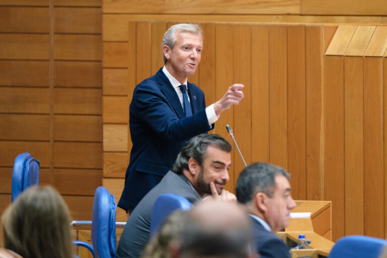 Pleno.- BNG y PSdeG afean «sumisión a Génova» a Rueda, que se reafirma: «La quita de deuda es un negocio ruinoso»