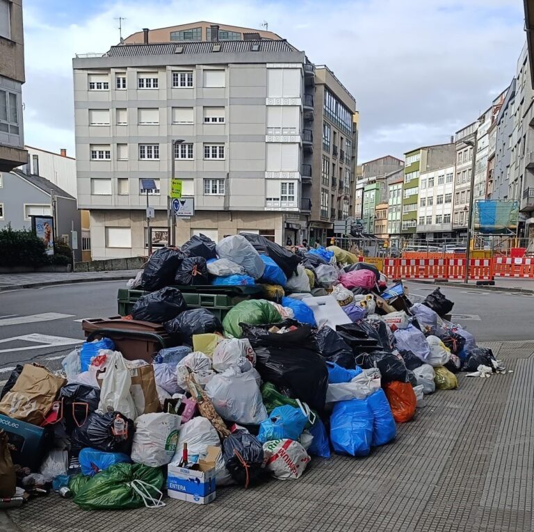 Carballo multa con más de 30.000 euros a la UTE de recogida de basura por incumplir servicios mínimos en la huelga