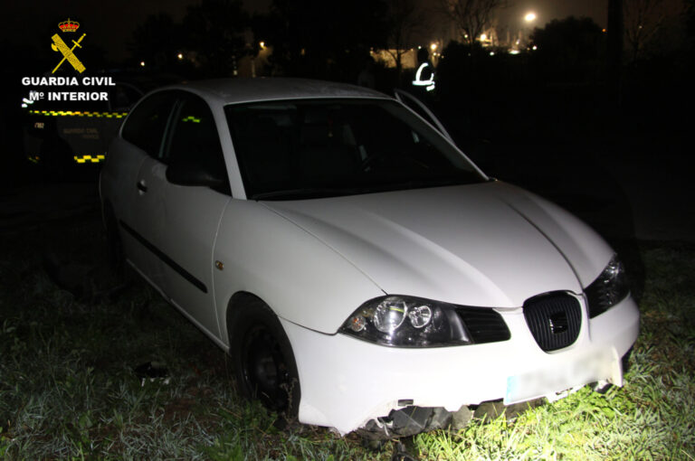 Interceptado en Valga (Pontevedra) un menor tras chocar con un vehículo que había cogido sin permiso de sus padres