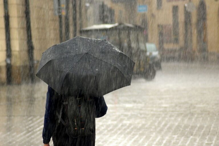 Galicia se prepara para la entrada de un río atmosférico que dejará intensas y generalizadas lluvias este miércoles