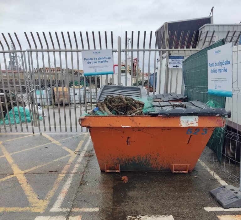 Pesca.- El contenedor de basura marina del puerto de Ferrol acumula ocho toneladas recogidas en lo que va de año