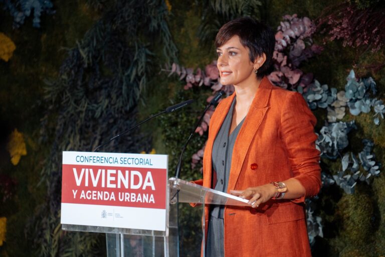 Vivienda premiará a las CC.AA. que apliquen la Ley de Vivienda y matiza que no se castigará a las insumisas