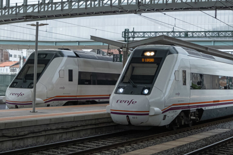 Interrumpida durante tres horas la circulación de trenes entre Ourense-Santiago por la presencia de un cuerpo en la vía