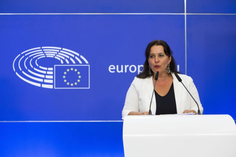 La eurodiputada Ana Miranda (BNG) denuncia el «partidismo y falta de pluralidad» de Xunta y Fundación Galicia Europa